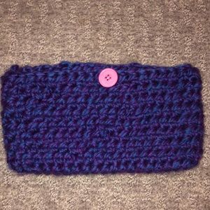 BRAND NEW hand crocheted clutch
